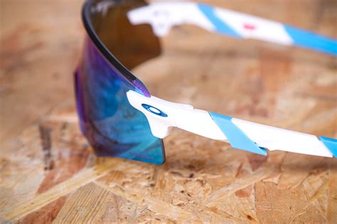 Review: Oakley Encoder sunglasses | road.cc