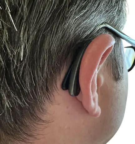 A Comprehensive Guide: Wearing Hearing Aids with Glasses – Hearing Insider