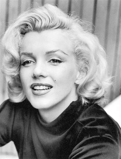 Download Marilyn Monroe Iphone Wallpaper | Wallpapers.com
