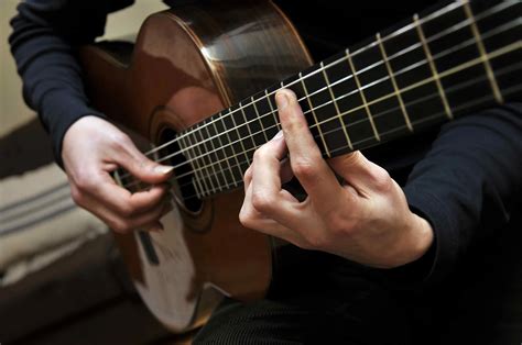 Riff-Mag.com - The Basics of Playing Blues on Guitar