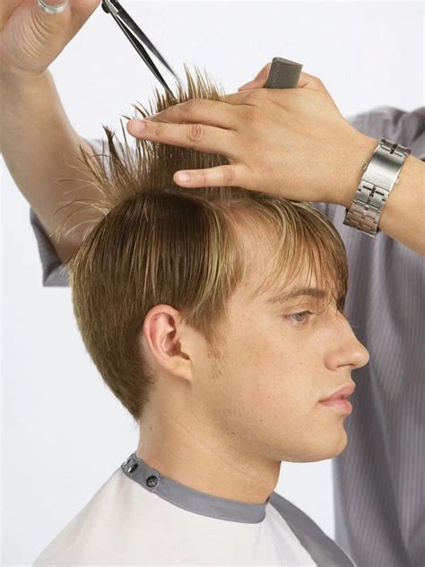 7 Essential Steps To Mastering A Textured Tousle: A Guide To Cutting Men's Hair With Scissors