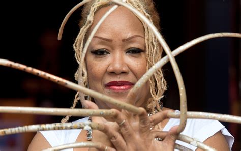 Worlds Person With The Longest Nails