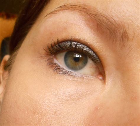 Нежно-голубая пастель. Stellary Automatic Eyeliner в оттенке 08 Light ...