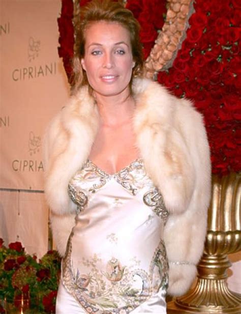 frederique van der wal net worth