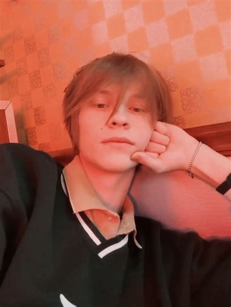 Deepins | Kpop, Mickey, Deep