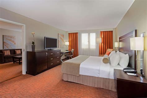 CROWNE PLAZA MIAMI INTERNATIONAL AIRPORT MIAMI | LOW RATES, NO HIDDEN FEES