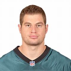 Brent Celek Discover The Total Net Worth Of The Eagles Star