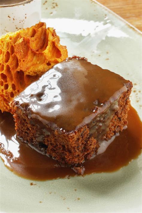 25 Best Traditional British Desserts - IzzyCooking