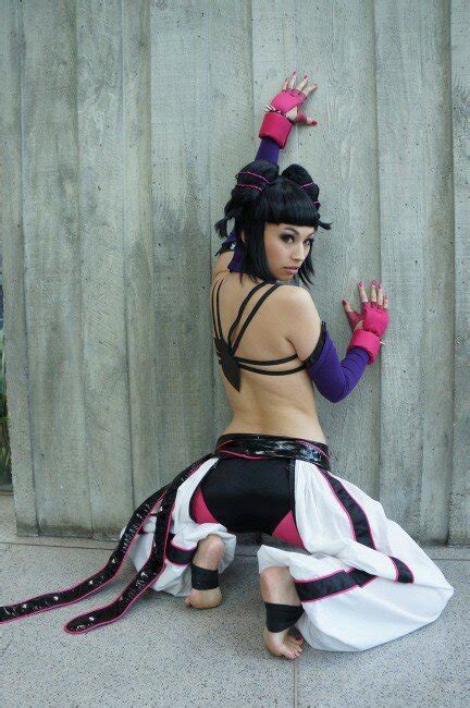 This Street Fighter Juri Cosplay is Maniacally Beautiful