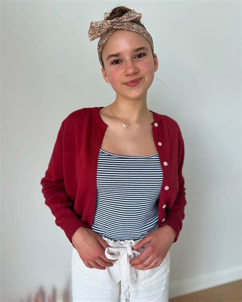 Karolina Protsenko | First time violin duet with my cousin 💙💛🎻