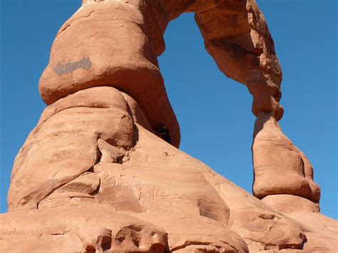 What keeps stone arches from falling down? | Science | AAAS