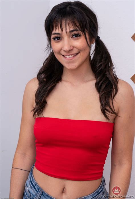 Brooklyn Gray (25 фото)