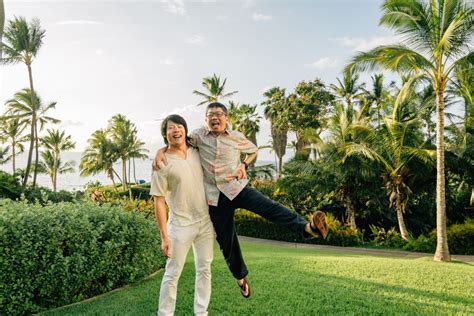 Hawaii Photographer: Funny Poses for Pictures with Friends - Professional Family & Couple ...