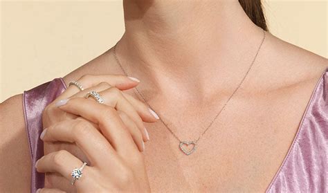shop jewelry gifts    clarity