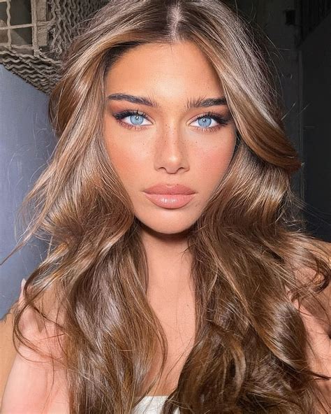 55 Pretty And Cool Light Brown Hair Ideas - Styleoholic
