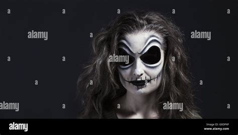 Skeleton face paint hi-res stock photography and images - Alamy