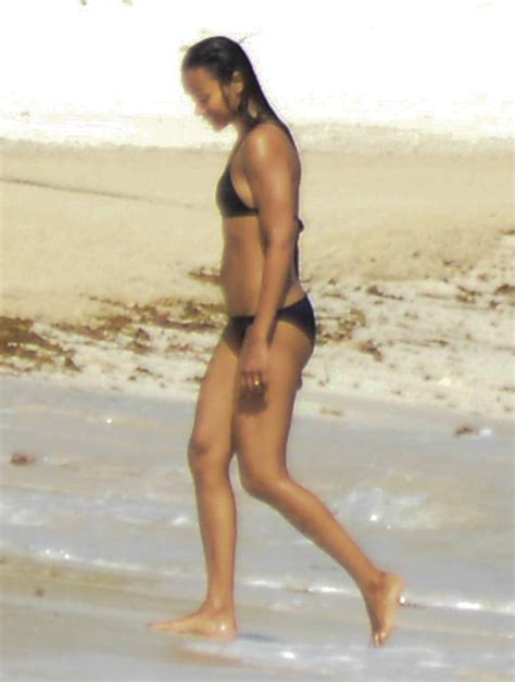 Zoe Saldana in a Sexy Bikini - Vacation in Mexico, December 2015