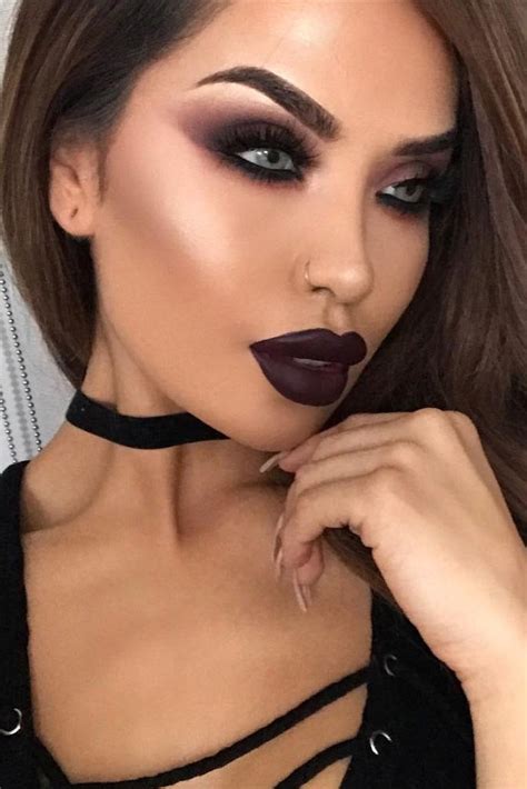 45+ Glam and Sexy Vampire Makeup Ideas 2021