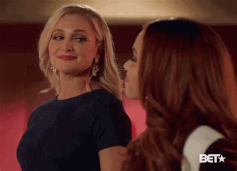 neighborhood gif  totheneighborhood sarcastic discover share gifs