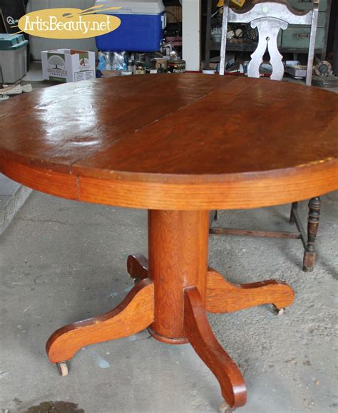 Antique Round Table Set