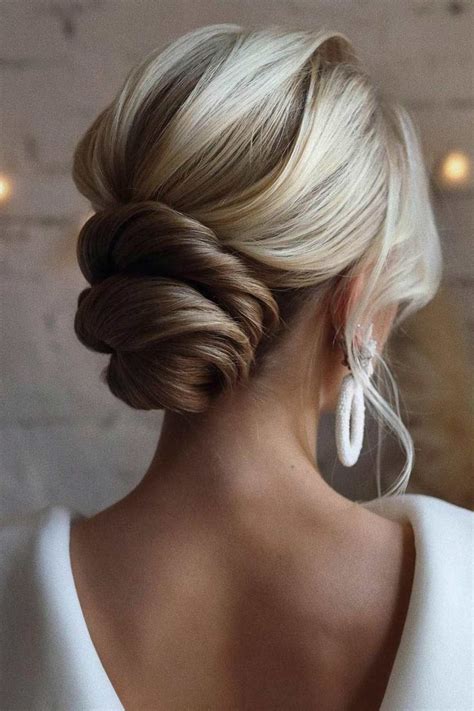 60+ Great Hair Updos For Christmas | Classy updo hairstyles, Long hair ...