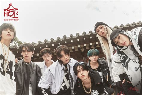 Stray Kids Rilis Foto Teaser Grup dan Unit untuk Album Spesial “合 (HOP