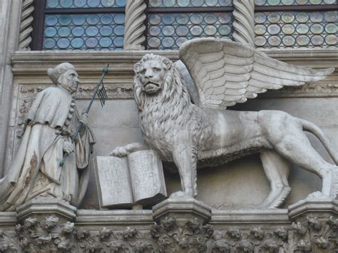 fotos gratis monumento estatua italia venecia leon obra de arte