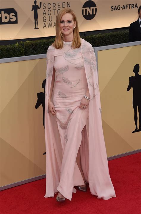 Laura Linney – 2018 SAG Awards in LA • CelebMafia