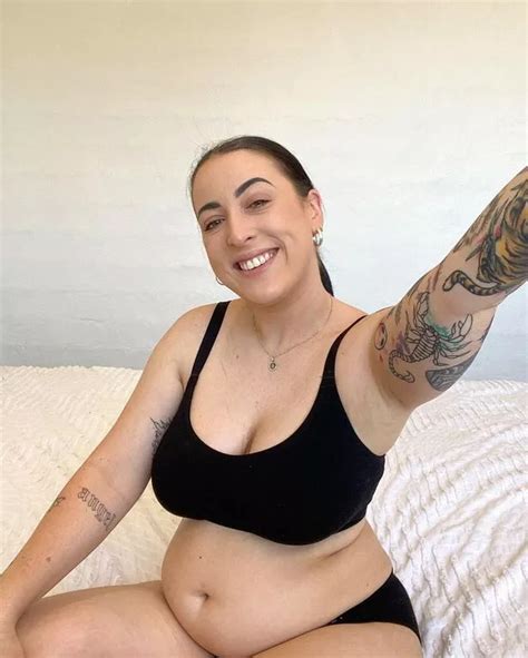 Women show off 'saggy boobs' and stretch marks to show others it's