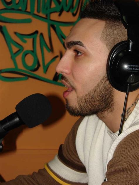 Free Celebrities: Romanian Singer Alex Velea