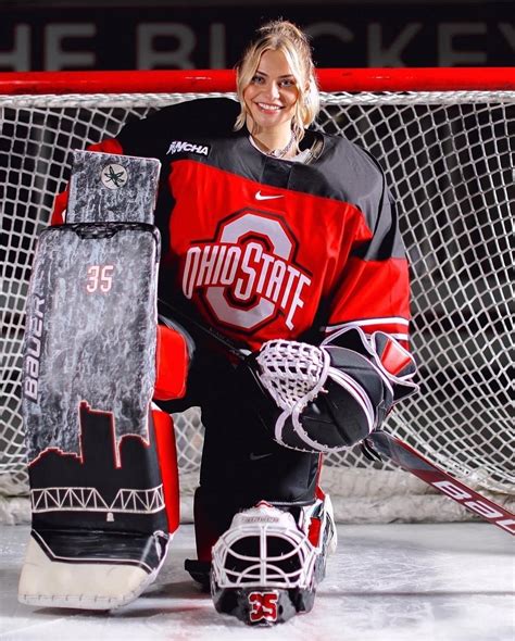 Pin by Melissa Hollinger on Hockey | Hockey girls, Field hockey goalie