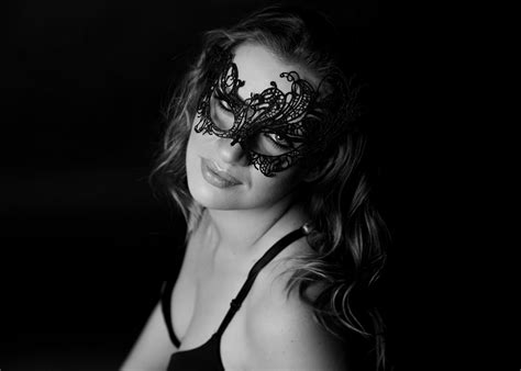 Excited, But Very Nervous! | Australian Boudoir by Lara Jane