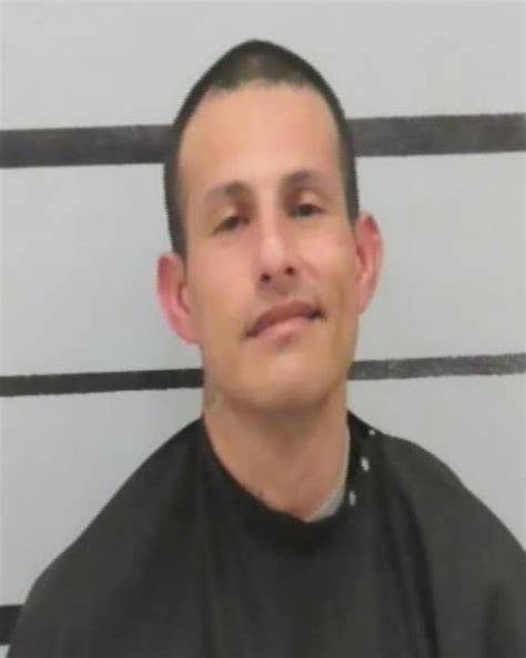 LUBBOCK COUNTY MUGSHOTS | LIFORD, JUSTIN 02/11/2025 Age: 34 Charges