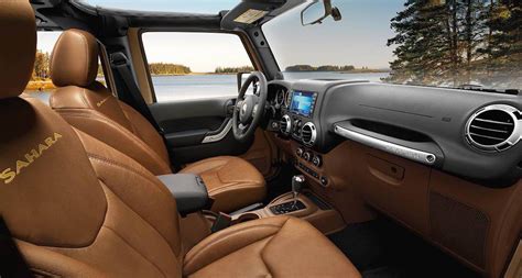 2016 Jeep Wrangler: A Versatile and Comfortable Interior