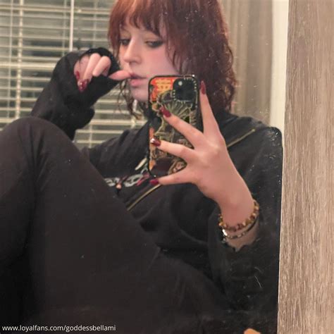 goddess honeyy’s Official Social Fan Page | LoyalFans