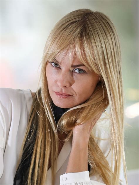 Izabella Scorupco Cougar Club