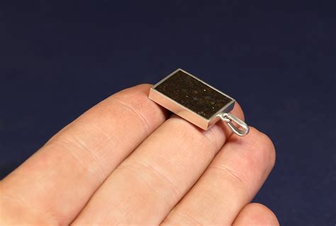 Кулон из каменного метеорита Кольцово - MeteoriteStyle