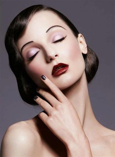 20er jahre mode inspiration - make up für elegante damen Deep Red Lips ...