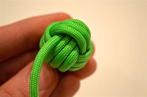 Paracord Monkey's Fist : 9 Steps - Instructables