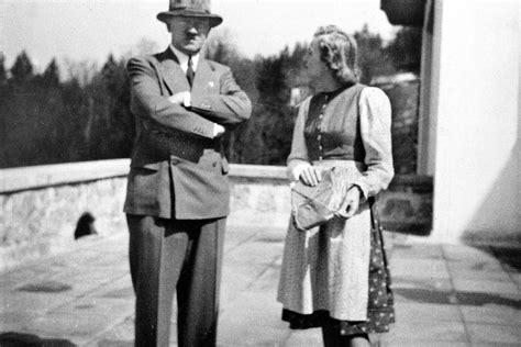 Ruhában szeretkezett Hitler és nem is ért a partneréhez?