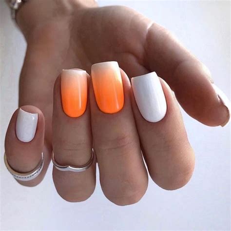 Маникюр оранжевый с белым | Naildesign, Bunte nägel, Beige nägel