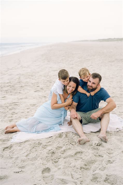 Beach Family Pictures Ideas