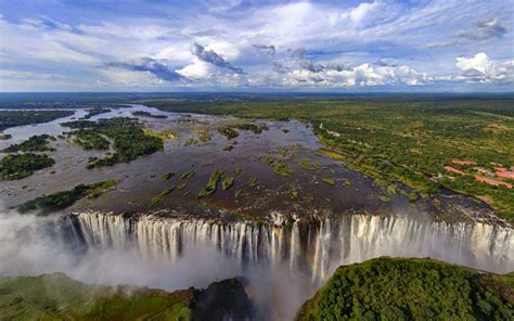 Travel through Africa: The Zambezi River