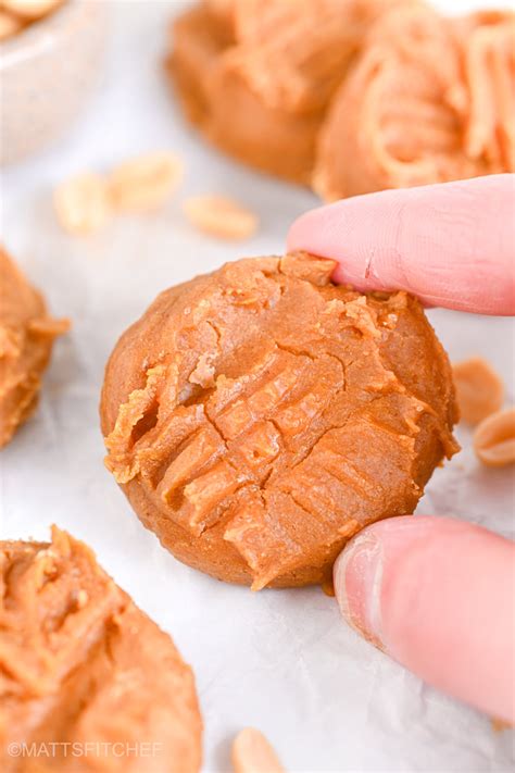 Easy Powdered Peanut Butter Cookies (7g Protein)