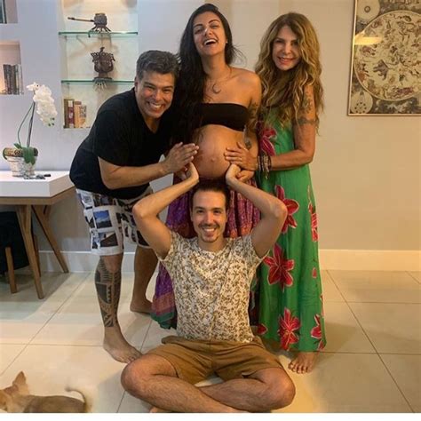 Mauricio Mattar E Elba Ramalho - Mauricio Mattar e Elba Ramalho se reúnem e paparicam nora grávida ...