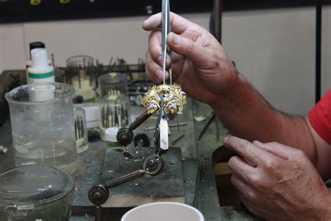 Jewelry Repair - A&V Pawn Shop in Long Beach