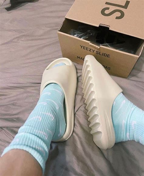 Купить Adidas Yeezy Slider в Санкт-Петербурге | Стильные и комфортные ...