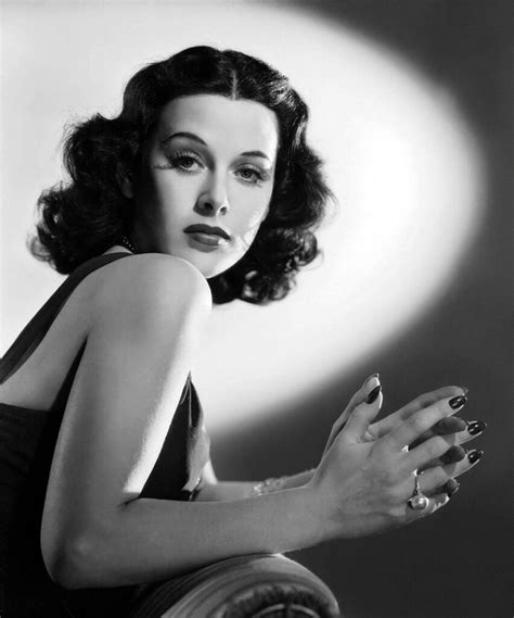 Hedy Lamarr Invention | Biography , Born , Award And Death - StudyIndi