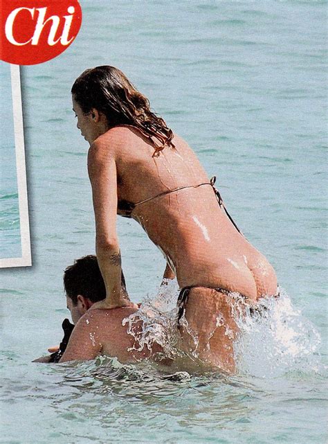 Elisabetta Canalis Nude Tits and Ass in Italy - Scandal Planet