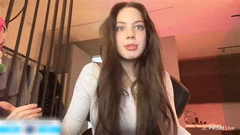 АКУЛИЧ СТИРАЕТ НОСКИ КОРЕШУ / ПОЧЕМУ НЕ СЪЕЗЖАЮТСЯ В ОДНУ КВАРТИРУ ...